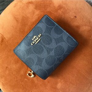 Coach snap wallet